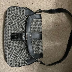 Nine and company one shoulder bag